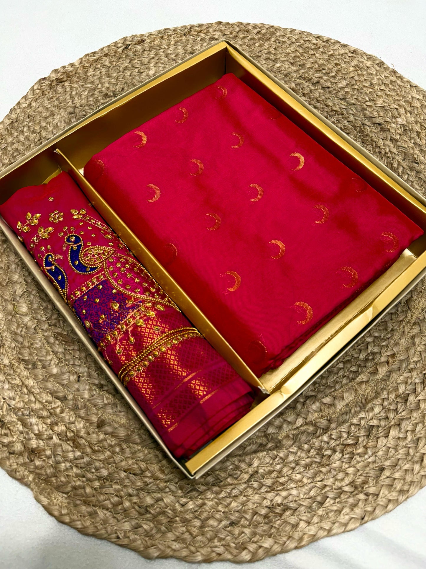 Handmade Chandrakala Kalanjali Paithani with Handwoven Aariwork Blouse - Kalavya