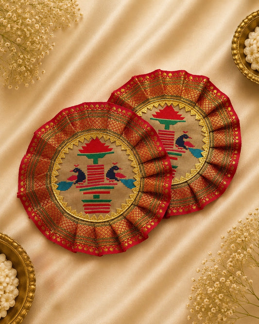 Paithani Samai Aasan
