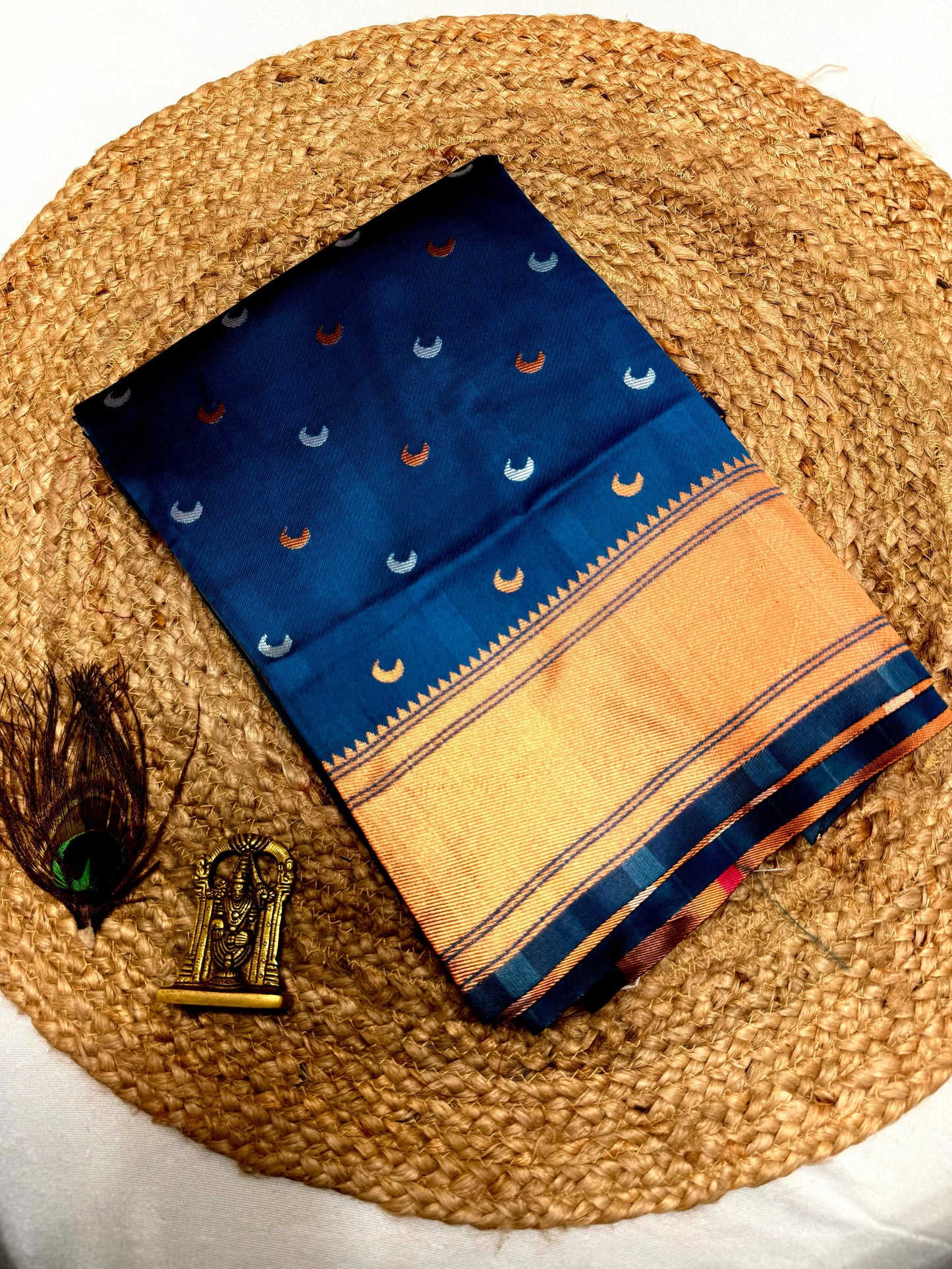 Chandrakor Kalanji Paithani - Kalavya