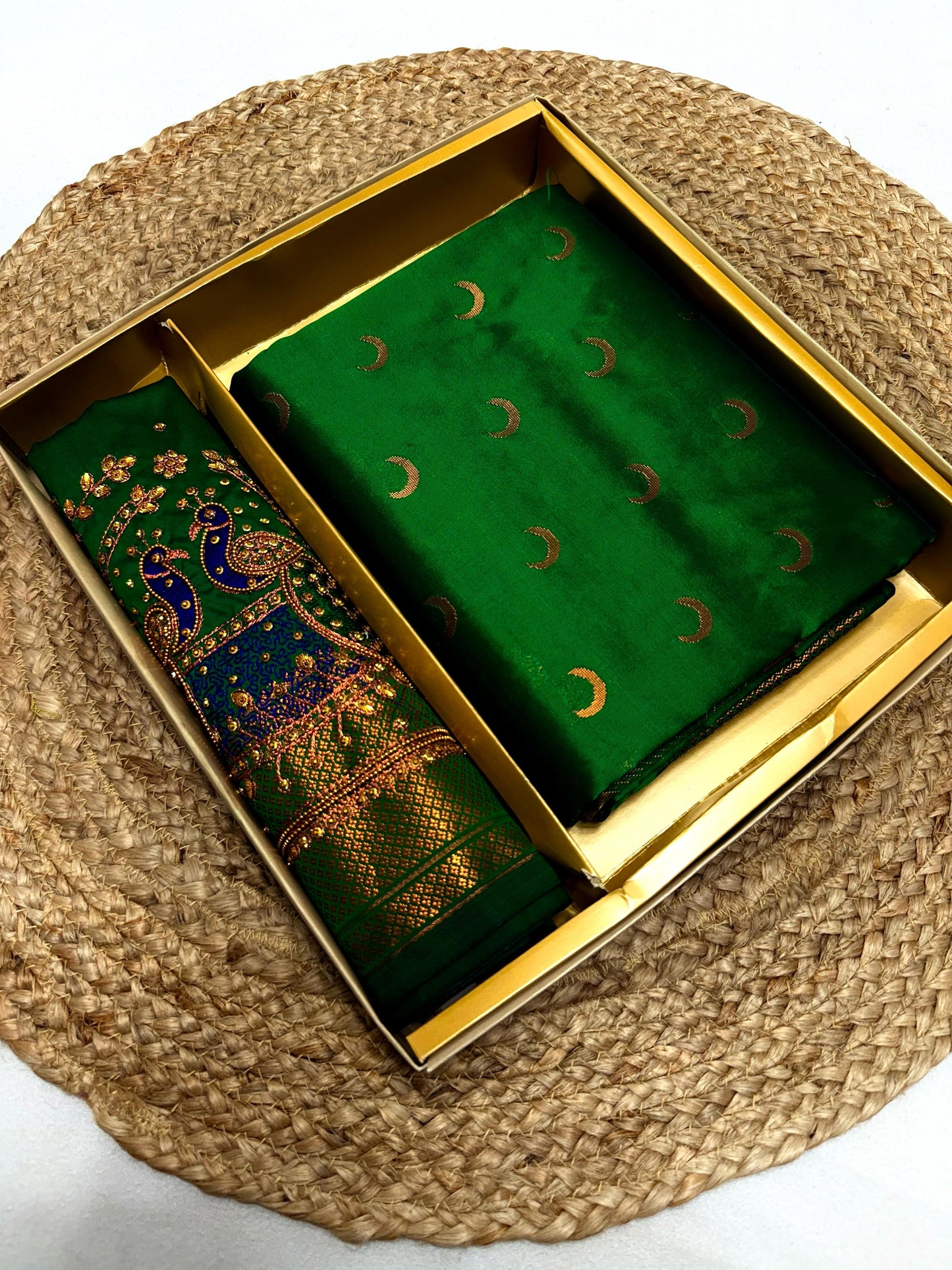 Handmade Chandrakala Kalanjali Paithani with Handwoven Aariwork Blouse - Kalavya